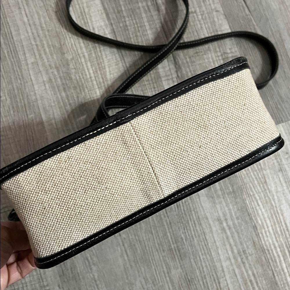 Modus Rio Brianna Crossbody Bag - Picture 8 of 14